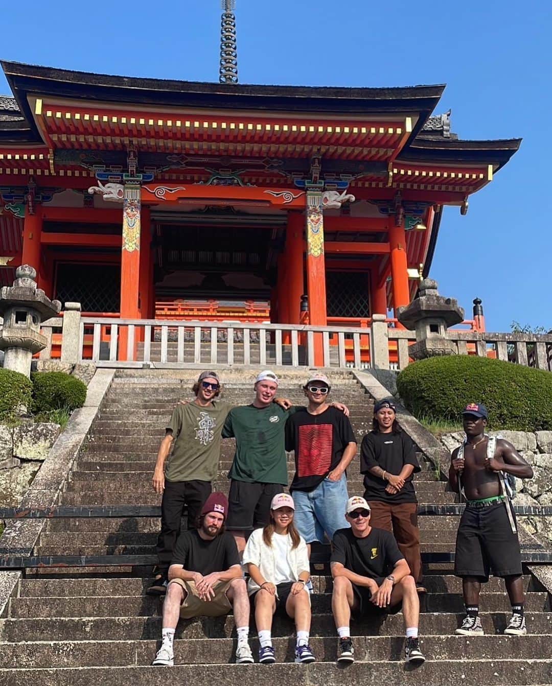 織田夢海のインスタグラム：「Red Bull drop in tour. 🗼 @redbullskate @redbulljapan  Thank you everyone for the great time💜」