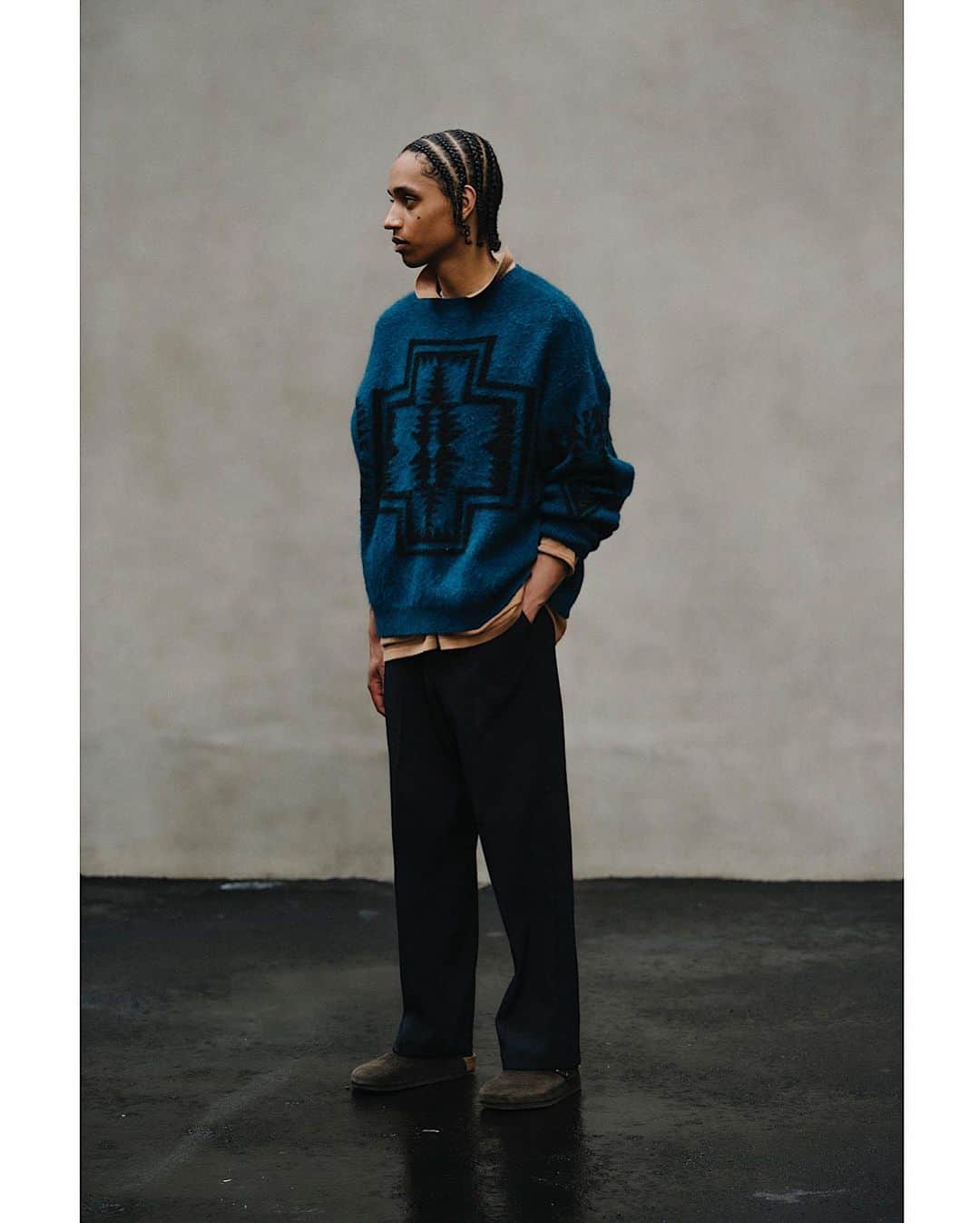 のインスタグラム：「DELUXE 2023Autumn & Winter collection   2023.8.26(sat)  Direction @deluxe_jp  Photographer @holyze  Stylist @shuyoshii Model @siimondanielsson  #deluxe_jp」