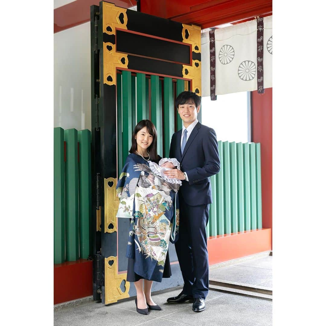 KOBOのインスタグラム：「人気の赤坂日枝神社でお宮参り⛩  こちらもよくおじゃましております📸  ありがとうございました✨  #お宮参り #赤坂日枝神社」