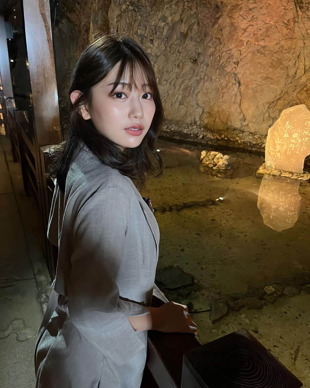 りーちゃんのインスタグラム：「8／25日発売‼️ 文春さんから デジタル原色美女図鑑 凛咲子 『LIKE A Villainess 』 が発売されます⭐️  いつもの雰囲気とは違う壮大なイメージとアーティスティックな作品になっているので是非沢山の方に見て欲しいです💪😳  予約開始しました！  【舞台】 ⭐️9/13〜9/17 『再遊来 〜古の記憶〜』  【発売中】 3rdDVD『優気凛凛』 ヤンマガweb『君と僕とフェチと』 週刊スピリッツ『可愛くって強いコが無敵なのだ』 週刊プレイボーイ『福岡育ちやけん。』 ヤンマガデジタル写真集『next推しガール』 【その他SNS】 YouTube 　『凛咲子のりーちゃんねる』 東京女子プロレスYouTube 　『夢プロレス』 Twitter/TikTok/thread」