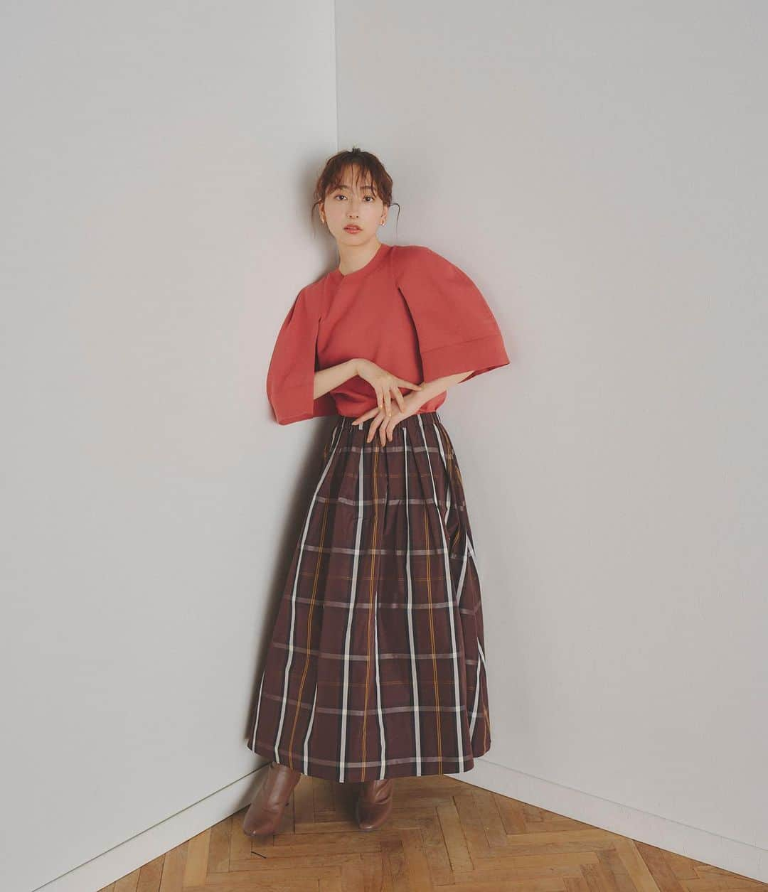 Droite lautreamontのインスタグラム：「◆FASHION × SUSTAINABLE ◆  -服の⼒で明⽇の世界を変えよう- #もっと洋服にできること  8⽉23⽇(水)〜9⽉3⽇(⽇)  サステナブルな取り組みをベースに、 私たちの地球・地球の仲間・⾃分へのご褒美、3つの「 LOVE 」をテーマにイベントを開催。 ファッションを楽しみながら、地球に優しい取り組みを。 サステナブルな素材を使⽤したコレクションや、今年100周年を迎えるディズニーTシャツを展開。 地球にLOVEなイベントです。  ——————————————————  #Droite#Droitelautreamont #droitelautreamont_staffsnap  #jlounge #jlounge_style #autumn #fashion #newarrival #2023autumn #lovefesta  #sustainable」