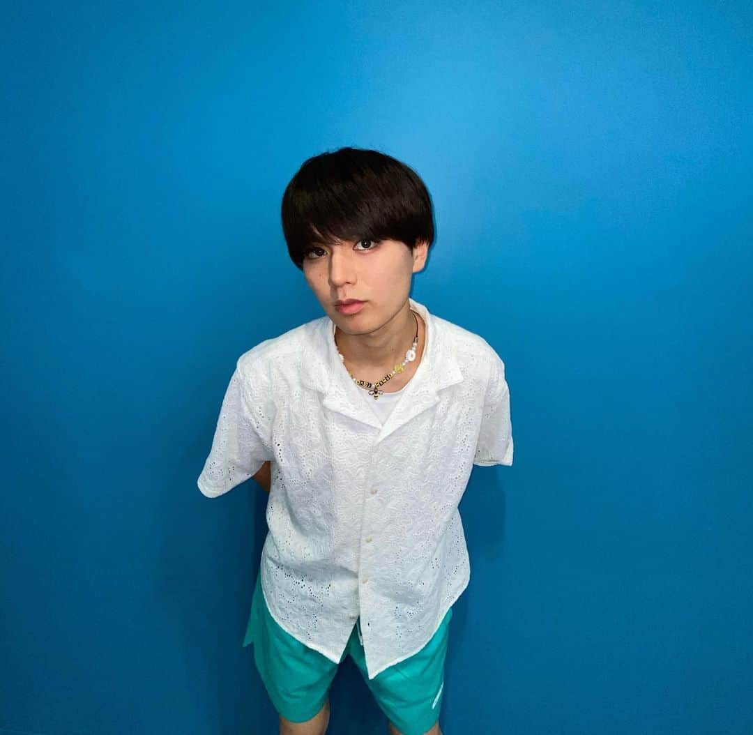 松本勇輝さんのインスタグラム写真 - (松本勇輝Instagram)「緑は青いって言われるけど青は緑って言うのかな✳️💙💚🈂️ . . . . . #ゆうくんnote」8月23日 20時23分 - yuuki_supafuru