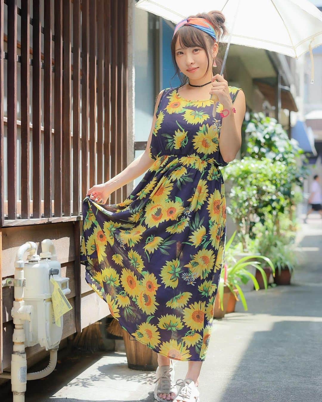 日下部ほたるのインスタグラム：「ひまわり🌻  📷むねりんさん #撮影会 #撮影会モデル #被写体 #被写体モデル #被写体希望 #model #portrait #idol #写真好きな人と繋がりたい #ポートレート好きな人と繋がりたい #カメラマンさんと繋がりたい #カメラマン募集 #写真撮ってる人と繋がりたい #ファインダー越しの私の世界 #ポートレート #写真部 #girl  #角色扮演 #偶像 #东京 #코스프레 #아이돌 #도쿄」