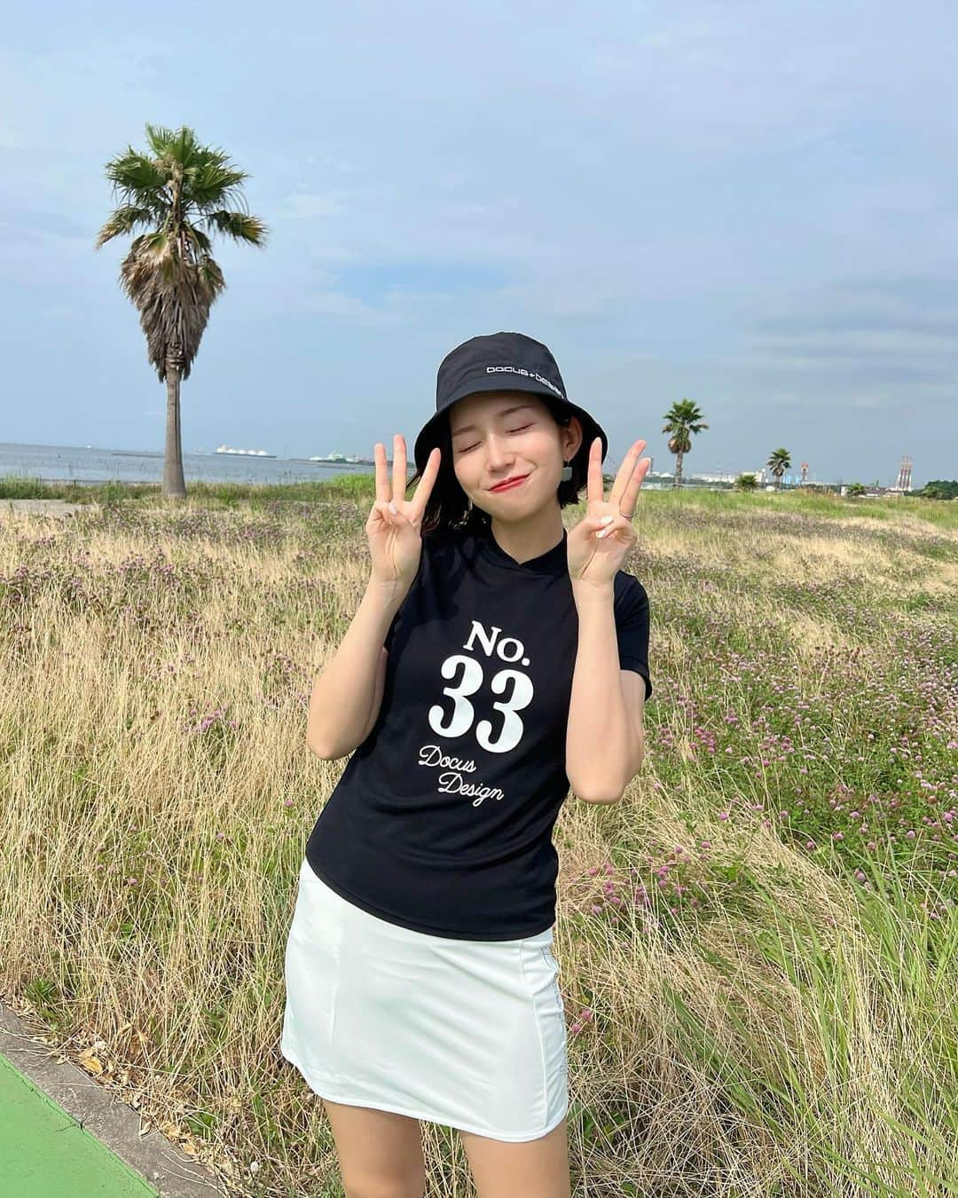 中島亜莉沙さんのインスタグラム写真 - (中島亜莉沙Instagram)「モノトーンゴルフコーデ🖤 全身 @docusgolfworld   差し色はハットに刺繍してある オレンジのウリボー🧡  #ゾロ目コーデ #docusgolf #ドューカス #夏ゴルフ #秋ゴルフ #ゴルフ #ゴルフウェア #ゴルフコーデ #スポーツウェア #ゴルフ女子 #スポーツ女子 #コーデ紹介 #夏コーデ #golf #골프　#골프여자　#尔夫球 #高尔夫」8月23日 21時00分 - arisan_days