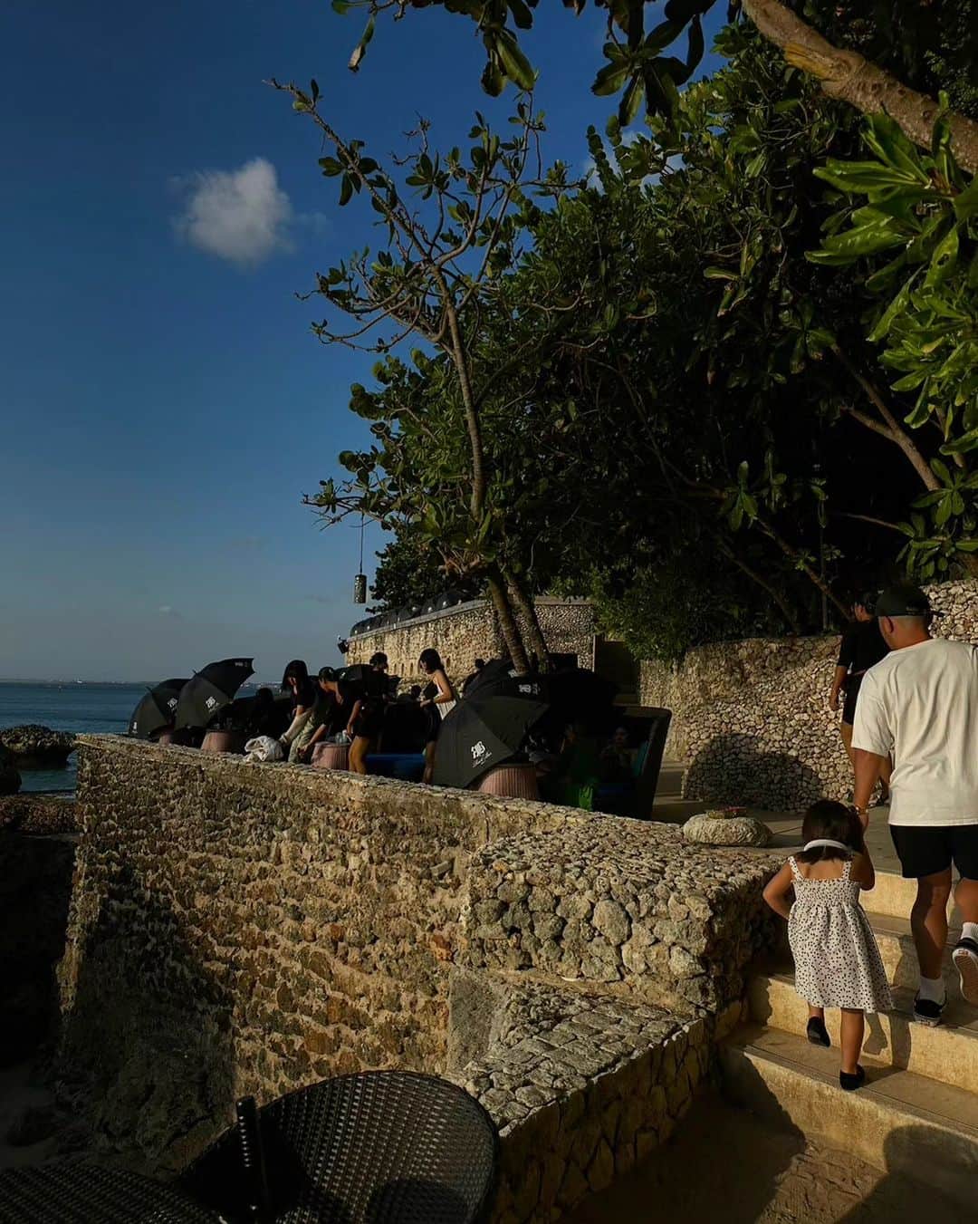 植竹拓さんのインスタグラム写真 - (植竹拓Instagram)「BirthdayTrip.3  RockBarでSunSet.  アヤナリゾートも大好きだけど明日からは、もっと好きなHOTELへ。  #ayanaresort #rockbar #アヤナリゾート #bali #バリ島」8月23日 20時47分 - hiromu0820