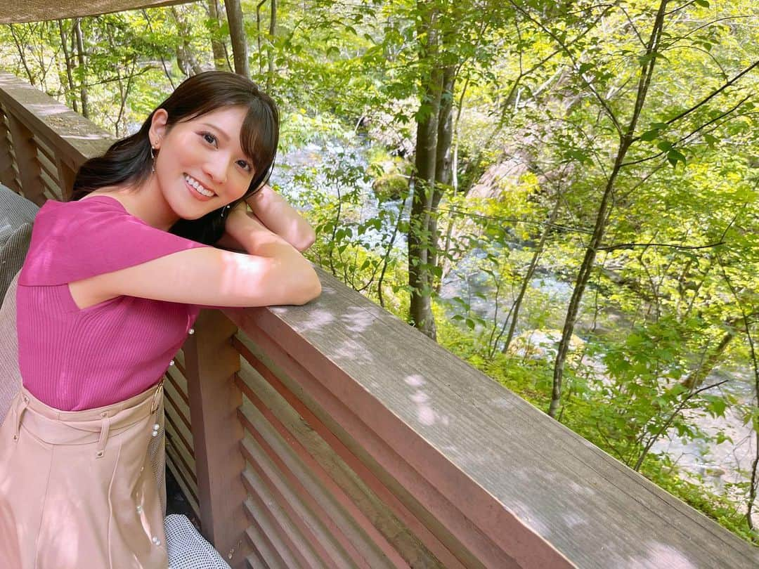 石川彩夏のインスタグラム：「ネッツトヨタ埼玉「NS LOOK UP!」オフショット part2  #軽井沢 #karuizawa #ネッツトヨタ埼玉 #ハルニレテラス #ハルニレテラス軽井沢」