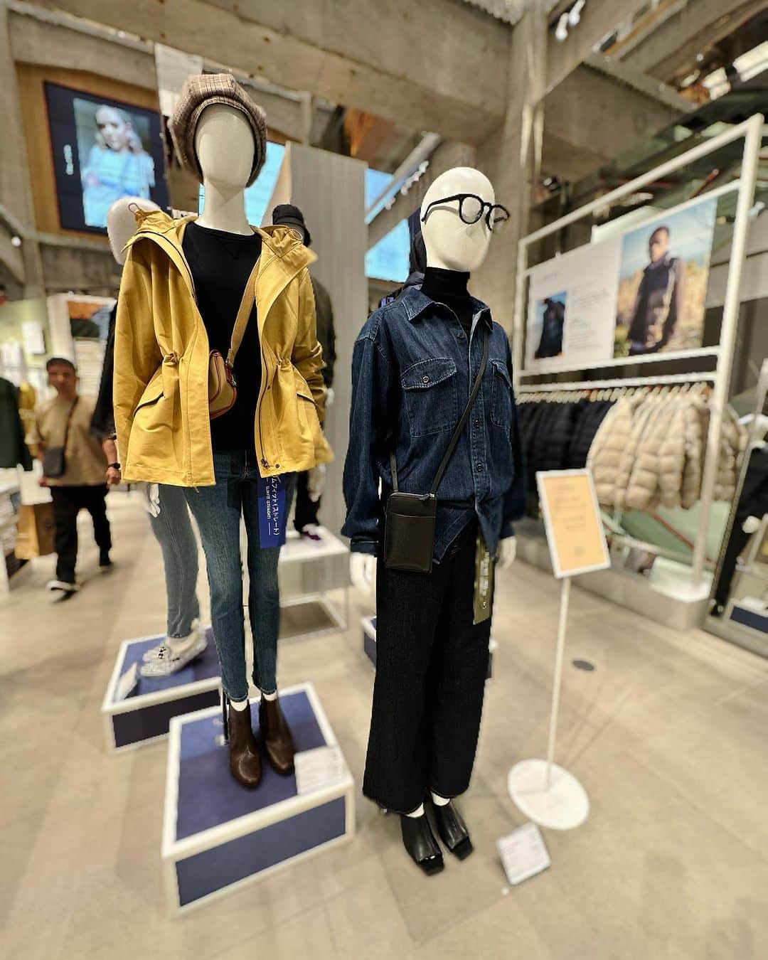 片山陽加さんのインスタグラム写真 - (片山陽加Instagram)「✾  『LifeWear Exhibition 2023 FALL＆WINTER 』  ユニクロ2023秋冬のテーマが  「Modern Layering」 ということで、  現在、銀座UNIQLO TOKYO 特設コーナー「LifeWear Square」で "エッセンシャルな現代のワードローブのムード" + 秋冬らしい "レイヤリングの幅から生まれる新しさ" を実際にボディのコーディネートで表現！！  柄シャツに柄ものを合わせてたり 襟付きロンTと襟付きシャせたりと たくさんの商品が展開されているからこそ レイヤリングのコーデがたくさん見れて ファッションのアイディアをもらえました✨  重ね着って憧れるけど上級者感😳 と思ってなかなかチャレンジできなかったけど、 お手頃価格で買えるユニクロだからこそ 新たなジャンルにも手が出しやすいし、 今年は新たなレイヤリングにチャレンジしてみよっ♪  新作もズラリと並んでたんだけどさぁ 秋冬物の服がめちゃくちゃ好きな私。 本当に品数多くて欲しい物ありすぎた🥺 アウターも軽くて機能的なの多いから きっとヘビロテ確定。  店舗の外では、 期間限定でクレープ屋さんが！！ UNIQLO CREPEではお芋のクレープを🍠 美味しかった♡ お近く通ったら是非✨  #uniqlo2023FW#UNIQLO#ユニクロ#uniqlotokyo#秋冬#秋冬コーデ」8月23日 21時10分 - haachandyoo