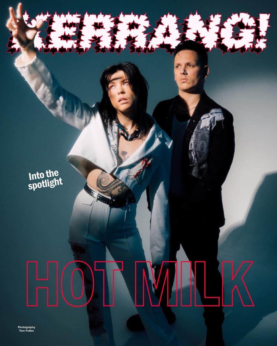 Kerrang!のインスタグラム：「Kerrang! Cover Story ✨  “This is a family that we’re building. I genuinely feel connected to our fans”  Five years in the making, Hot Milk are finally releasing their debut album. Even with a string of global tours and headline shows under their studded belts, we find a band coming to terms with their status as the UK’s fastest rising stars, who are still just doing it for the love of music and their newfound family…  Read the interview now at the link in bio 🔗   ✍️: @nickruskell  📸: @tompullenphoto  🎨: @aledsavedlatin   #kerrangcoverstory」