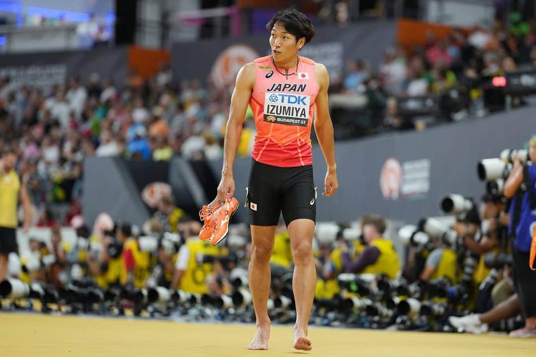 泉谷駿介のインスタグラム：「世界選手権　決勝　13.19  5位 沢山の応援ありがとうございました！  憧れの決勝の舞台、メダルには届かなかったけど、充実して、心から楽しめて、その分不安や緊張もあったけど、沢山の人が背中を押してくれて勝負する事が出来ました。また走りたい！  📷 @aflosport」
