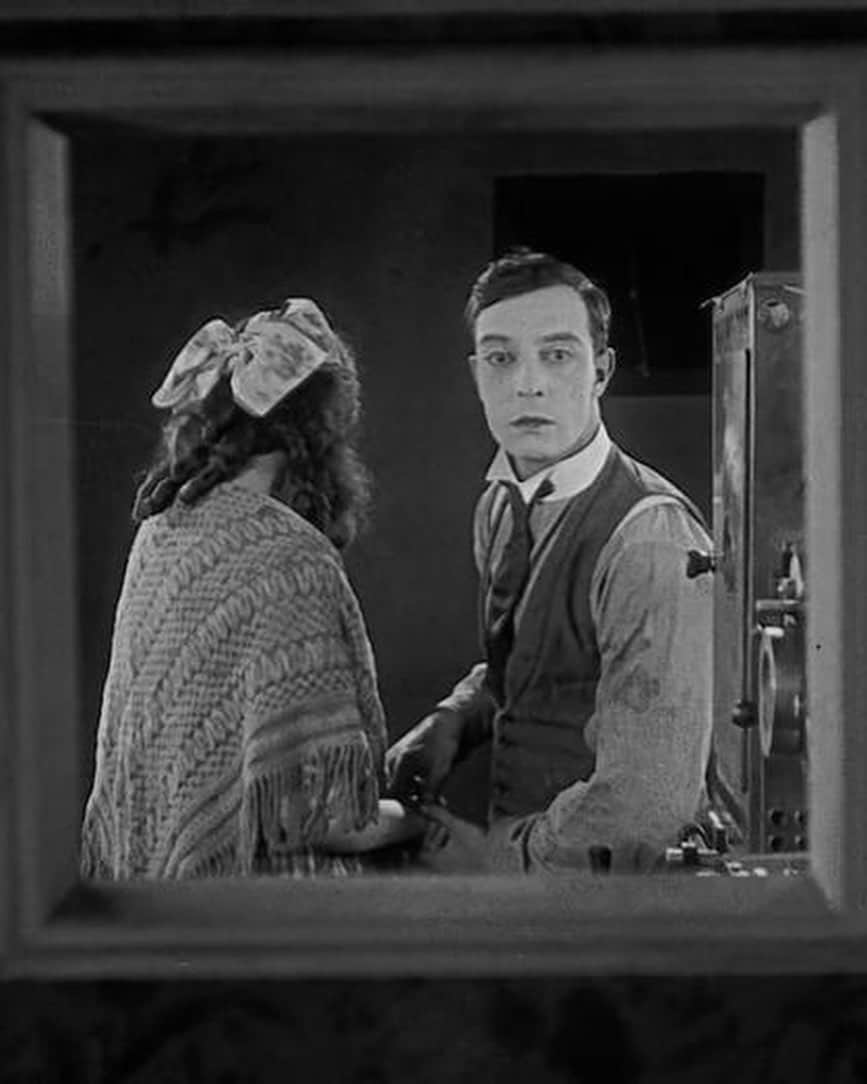 シム・ウンギョンのインスタグラム：「#BusterKeaton」