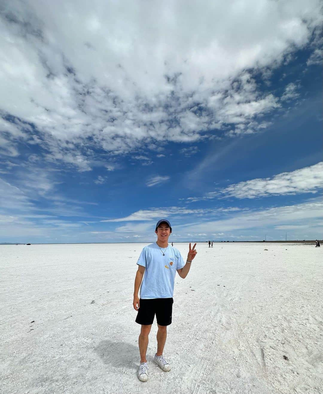 ネイサン・チェンのインスタグラム：「I know two poses and two poses only✌️」