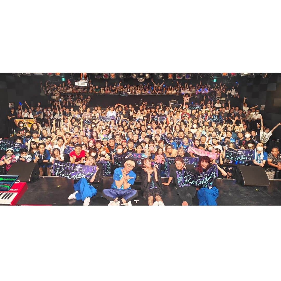 MARiAのインスタグラム：「ツアー13公演目　大阪！！！ 平日にも関わらず 愛に来てくれた勇者たちよ。 本当にありがとう✨  1ヶ月ぶりのくらいの日本ワンマン 激たのしかったです⭐️ 待っててくれてありがとう✨  本日発表になりました １２月東京、大阪ライブ！  「GARNiDELiA stellacage 2023 -stella ship- Re:CoNNeCT Thanks」  【日程＆会場】 12/17(日)大阪umeda TRAD 12/23(土)東京EX THEATER ROPPONGI  G-PLANET(ファンクラブ)抽選先行サイト先行予約受付スタートしましたっっっ！！  8/23(水)21:00~9/3(日)23:59まで！  また冬に愛ましょう❤️❤️❤️  #GARNiDELiA #stellacage #ガルニデss2023」