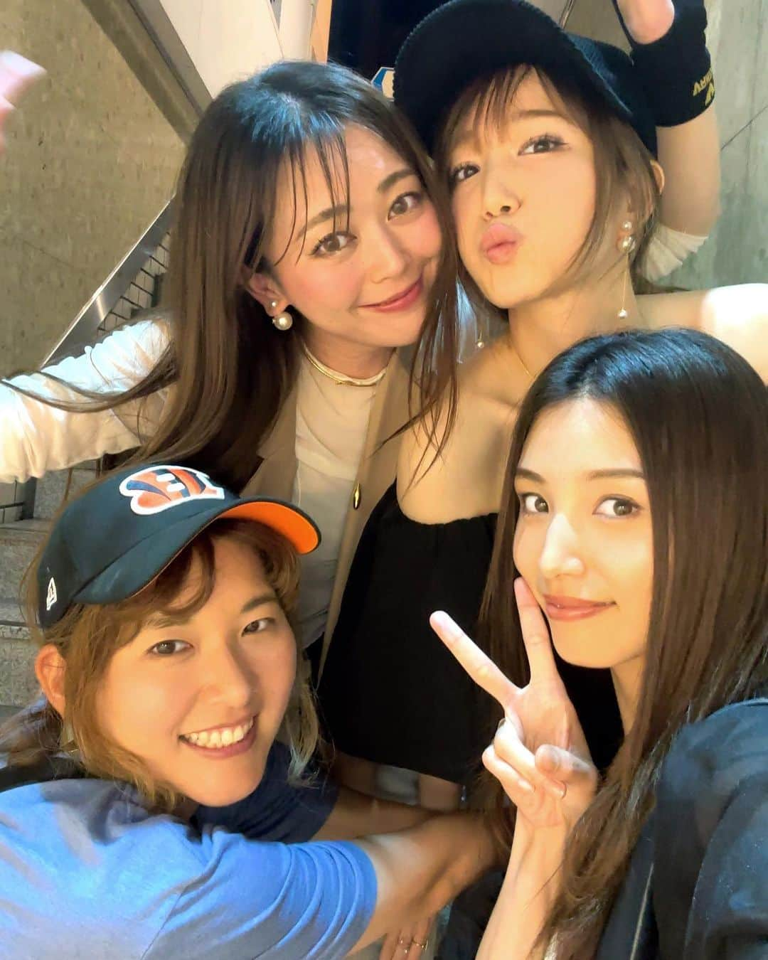 さきえさんのインスタグラム写真 - (さきえInstagram)「. 仕事クルーで こんな風に在れるなんて 幸せすぎて、ほんとにいつもありがとう♡  . . #model #モデル大阪 #カメラマン #casting #work」8月23日 21時56分 - sakie110