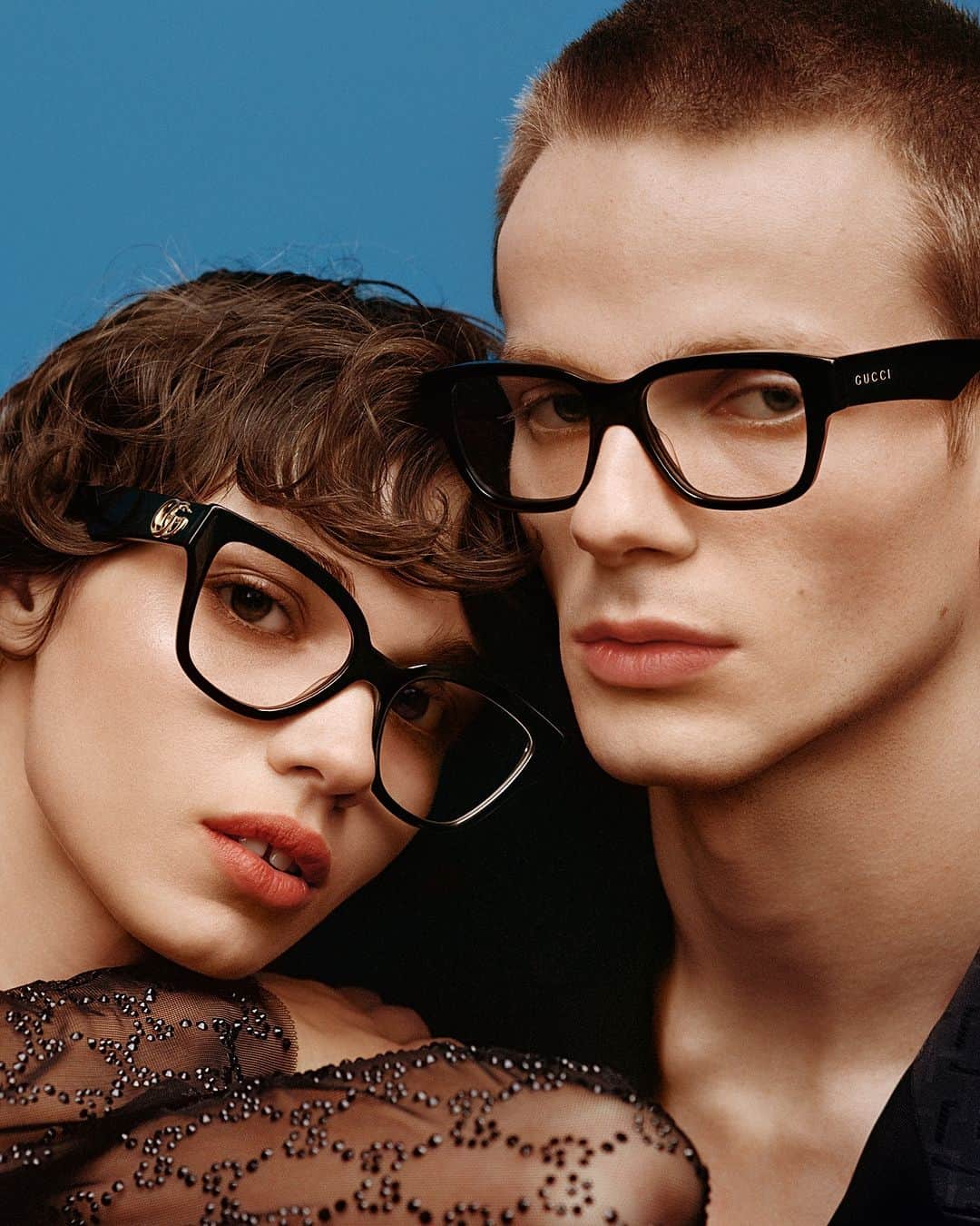 グッチさんのインスタグラム写真 - (グッチInstagram)「Presenting emblematic essentials. Discover the new Gucci Eyewear collection via the link in bio.   #GucciEyewear」8月23日 22時00分 - gucci