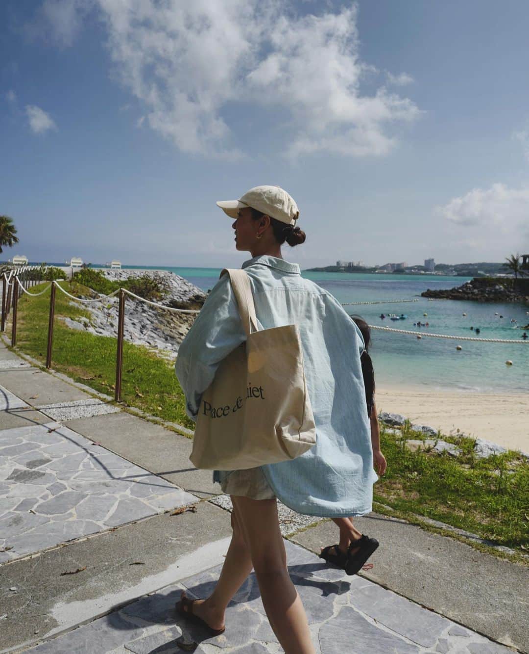 渡邊智子のインスタグラム：「okinawa🏖️☀️」