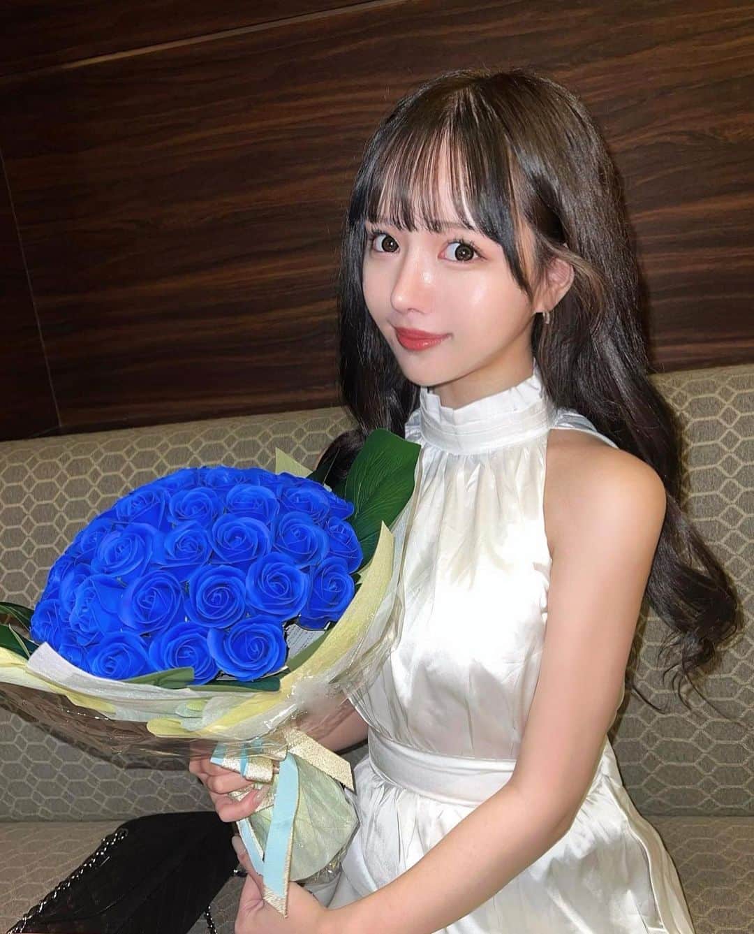 椎名ナツメのインスタグラム：「そういえばこの前21歳になりました㊗」