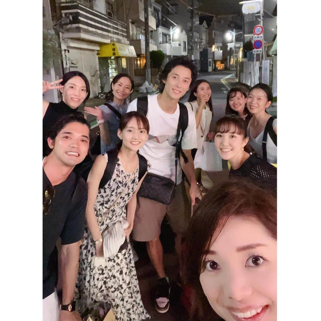 伊藤友季子のインスタグラム：「⭐️🌙✨  打ち上げの帰り道 みんな良い顔してる☺️ 3日前なのにすごく昔のような。。 　 今回参加できなかった皆さん、 改めて打ち上がりましょう🚀 　 周りがびっくりするほど 良い人たちばかりで 感謝しかない。 　 　 #発表会 #感謝」