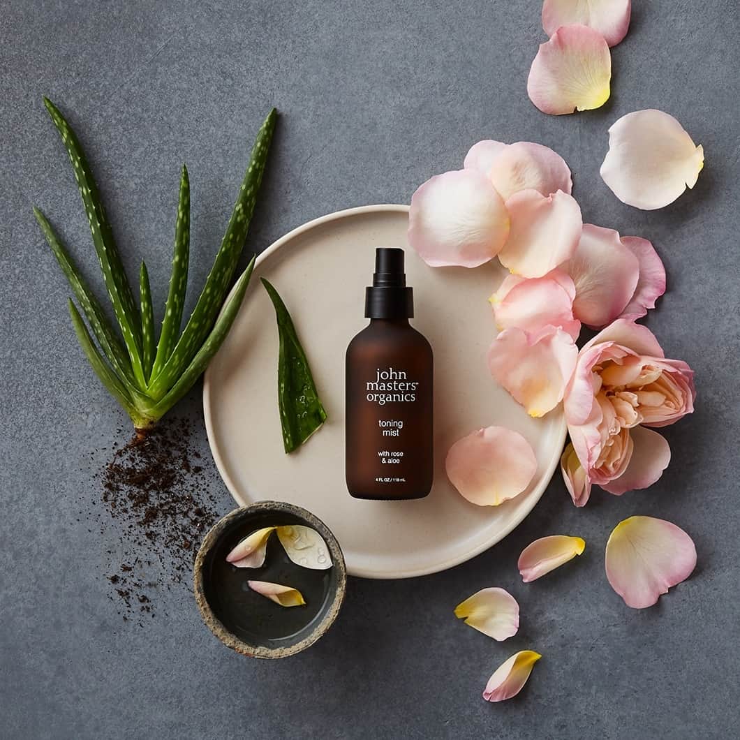 John Masters Organicsのインスタグラム：「Indulge and invigorate your senses and skin with our Toning Mist with Rose & Aloe 🌹⁠ ⁠ This duo creates a powerful synergy that hydrates, balances, and revitalizes the skin. ⁠ ⁠ Shop now using the link in our bio. 🤍」