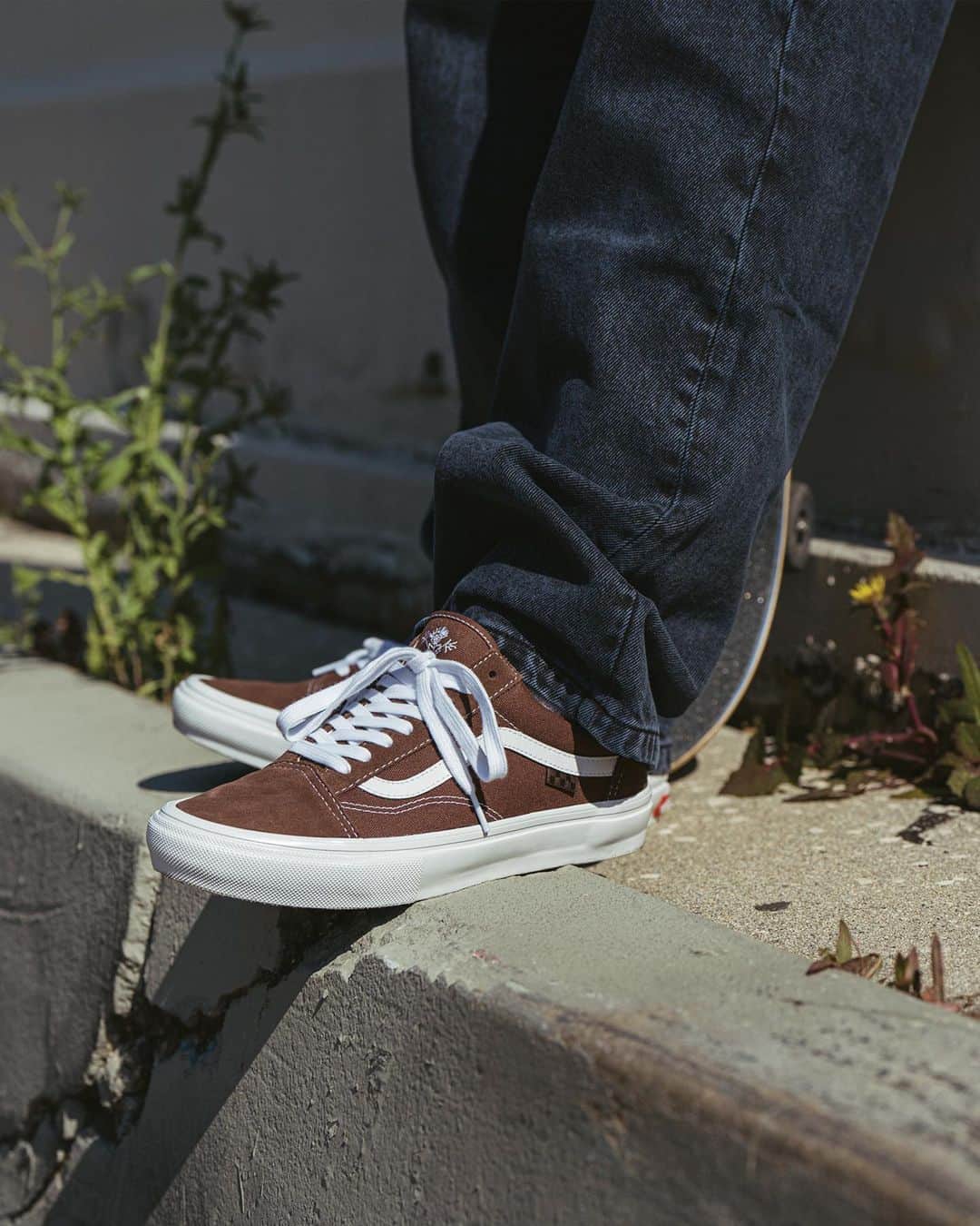 Vans Skateさんのインスタグラム写真 - (Vans SkateInstagram)「Effortless style from head to toe. Don’t stall, check out the Nick Michel Skate Classics collection today at vans.com/skateboarding」8月23日 23時01分 - vansskate