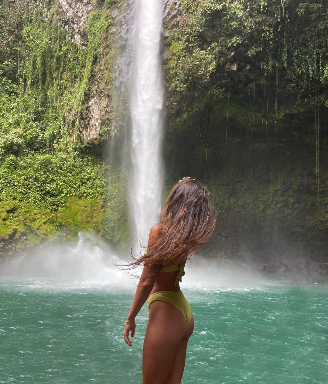 Brooke Marie Hylandさんのインスタグラム写真 - (Brooke Marie HylandInstagram)「Reminiscing on Costa Rica & wishing I could host trips like this every week! The next one will be worth the wait though!!  NEXT STOP: CROATIA ❤️  Come solo, with a friend, s/o… it really doesn’t matter bc you’ll have me & a great group to explore with! (more details in bio) 🫶🏻」8月23日 23時11分 - brookehyland