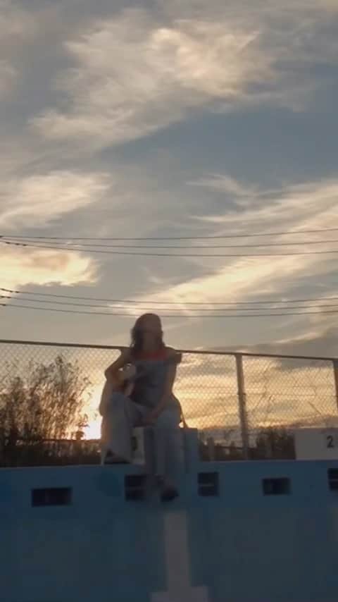 竹内アンナのインスタグラム：「とぅるるっとぅとぅ〜 新曲「たぶん、きっと、ぜったい」 聴いてくれたかな。  明日21:00にはMusic Videoも公開です  #たぶんきっとぜったい」