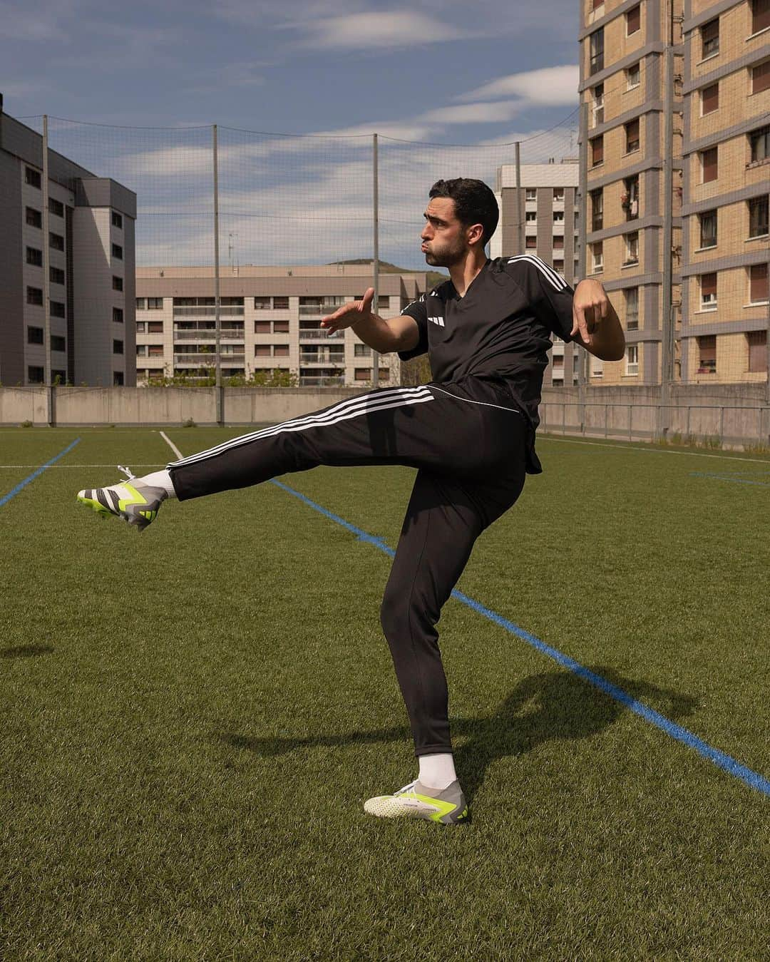 ミケル・メリノさんのインスタグラム写真 - (ミケル・メリノInstagram)「23/24… READY 🔋🔋🔋@adidas_es @adidasfootball #creadoconadidas」8月23日 23時24分 - mikelmerino