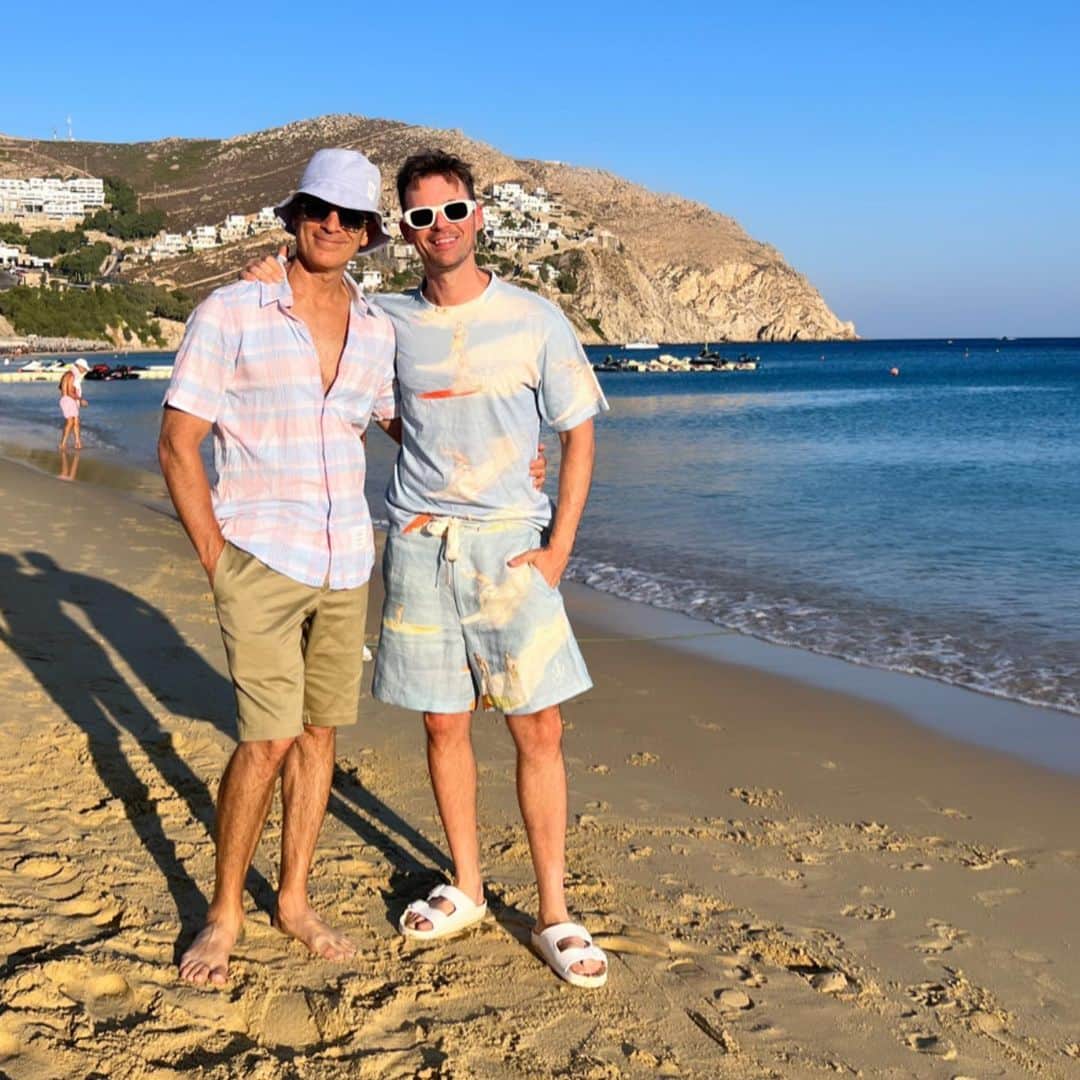 ブラッド・ゴレスキーのインスタグラム：「Mykonos magic 🇬🇷⭐️」