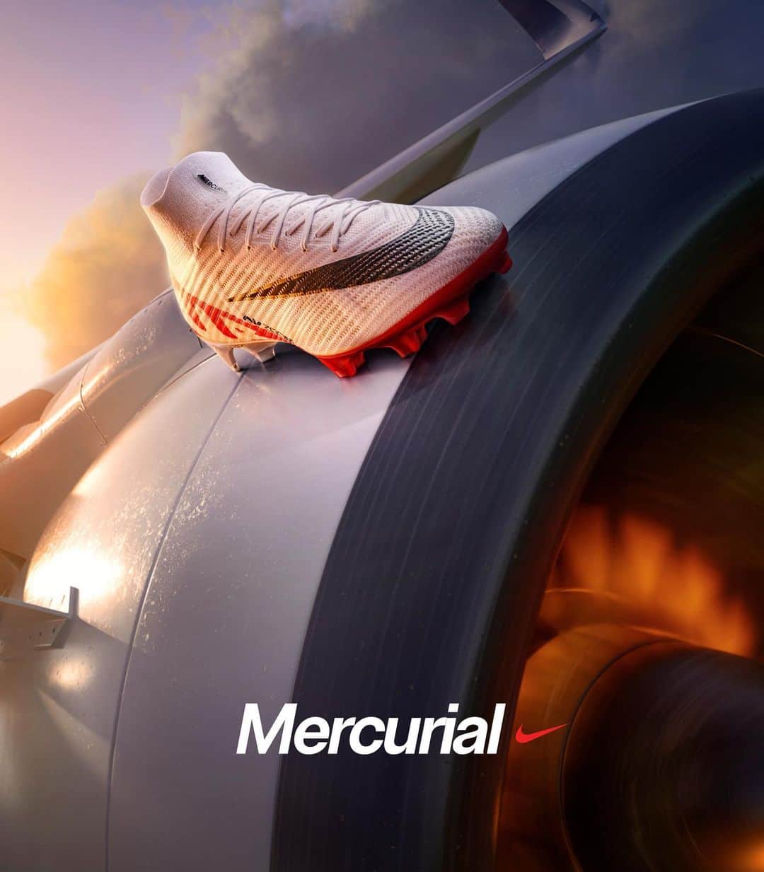 ナイキフットボールさんのインスタグラム写真 - (ナイキフットボールInstagram)「You Ready?  Kick off your season prepared with Tiempo touch, Phantom Luna agility, Mercurial speed, and Phantom GX precision in the new Nike Ready Pack.  #NikeFootball」8月24日 0時00分 - nikefootball