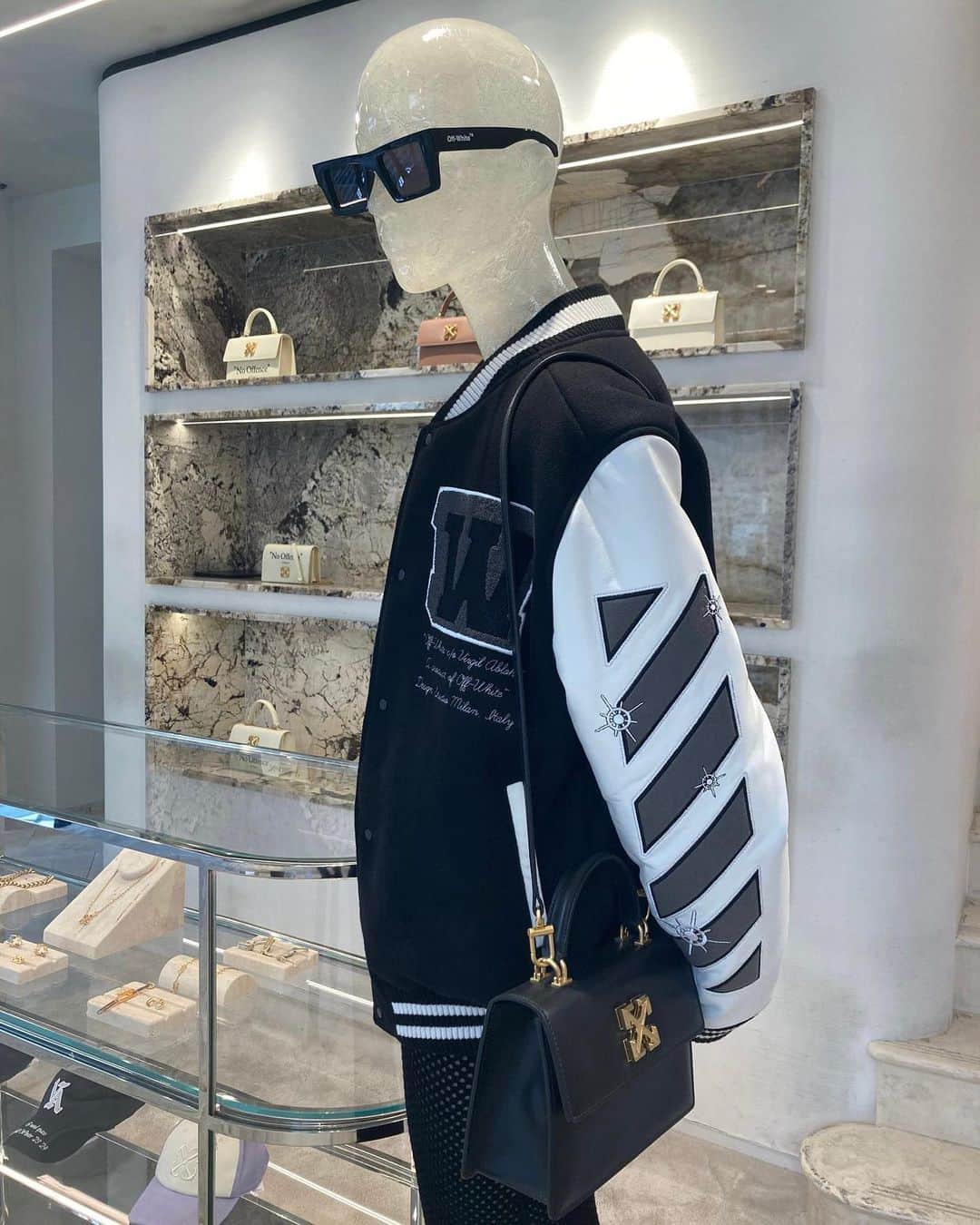 OFF-WHITE C/O VIRGIL ABLOHのインスタグラム：「pre-fall 23 women's Off-White™ collection titled “LUNAR SHIPPING” now available at Off-White™ Milan store」