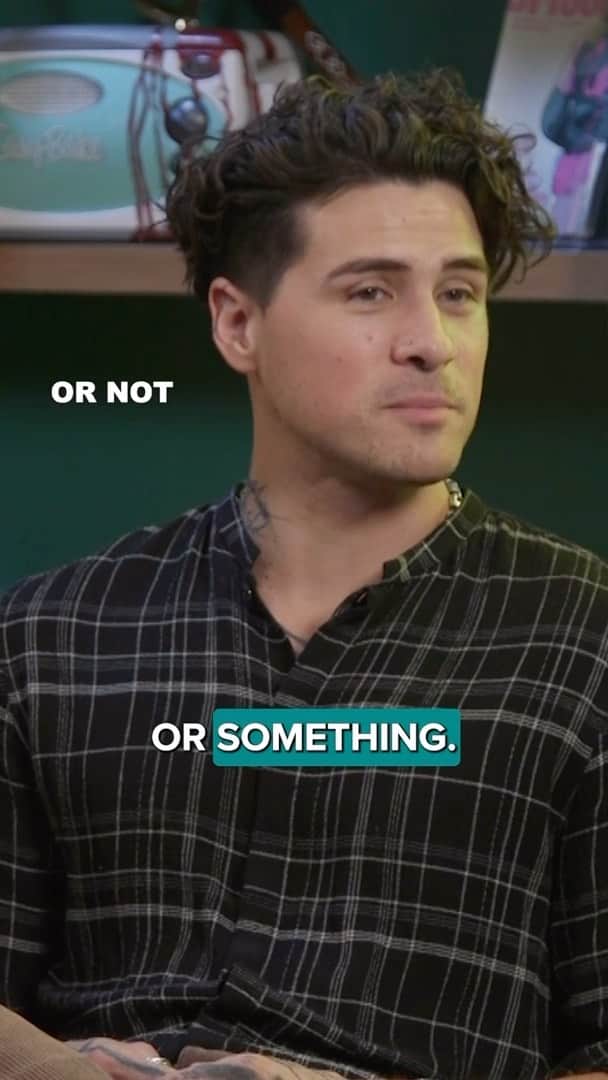 アンソニー・ペディラのインスタグラム：「Smosh Confronts Their Misogyny   New episode of FLASHBACK WITH SMOSH is up on yt/SmoshCast NOW!!!」