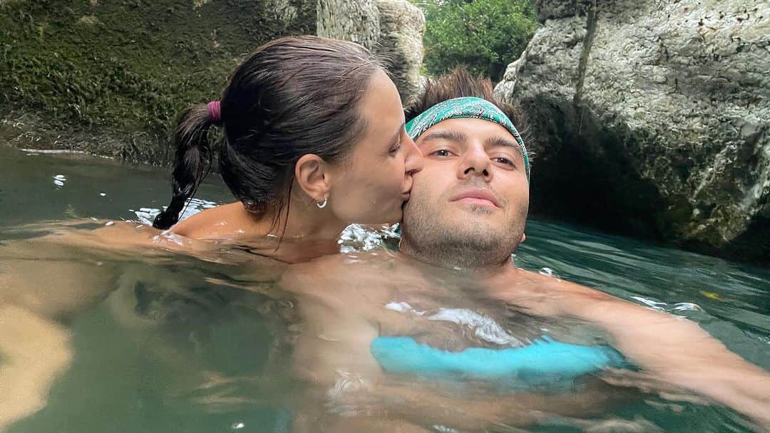 ヤナ・イグリアンのインスタグラム：「Не много фотографий вам в ленту !!))   Комментарии излишни я знаю какое фото самое лучшее !!!」