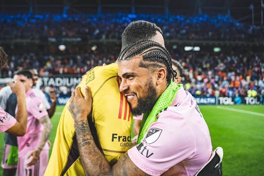 デアンドレ・イェドリンさんのインスタグラム写真 - (デアンドレ・イェドリンInstagram)「This team! Never give up! Onto another final🗻 @intermiamicf」8月24日 12時26分 - yedlinny