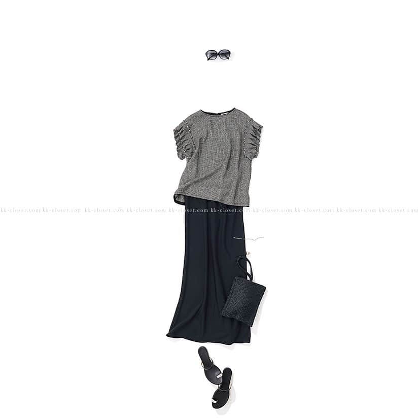 K.KSHOP_officialさんのインスタグラム写真 - (K.KSHOP_officialInstagram)「・ NEW♦️Coordinate  ・ 2023-08-24 ・ 夏の終わりの、フェミニンモノトーン ・ tops : #ballsey  #miran  skirt :  #loustic accessory : #marascalise #gigi bag : #swaraj shoes : #ilsandaloofcapri other : #pagani ・ #kkcloset #kkshop #菊池京子 #kyokokikuchi #coordinate #コーディネート #code #ootd #happy #follow #outfit #kotd #カジュアル #style #fashion #ファッション  #black #jewelry #モノトーン　#skirt #japan #ブラウス」8月24日 12時23分 - k.kshop_official