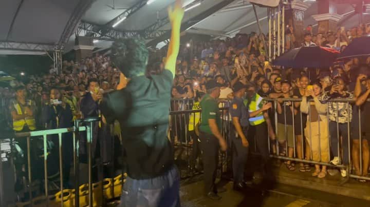 FumiShun BASEのインスタグラム：「Salamat DAVAO! Thank you so much for your supporting 🔥❤️‍🔥 雨の中ありがとう🥹」