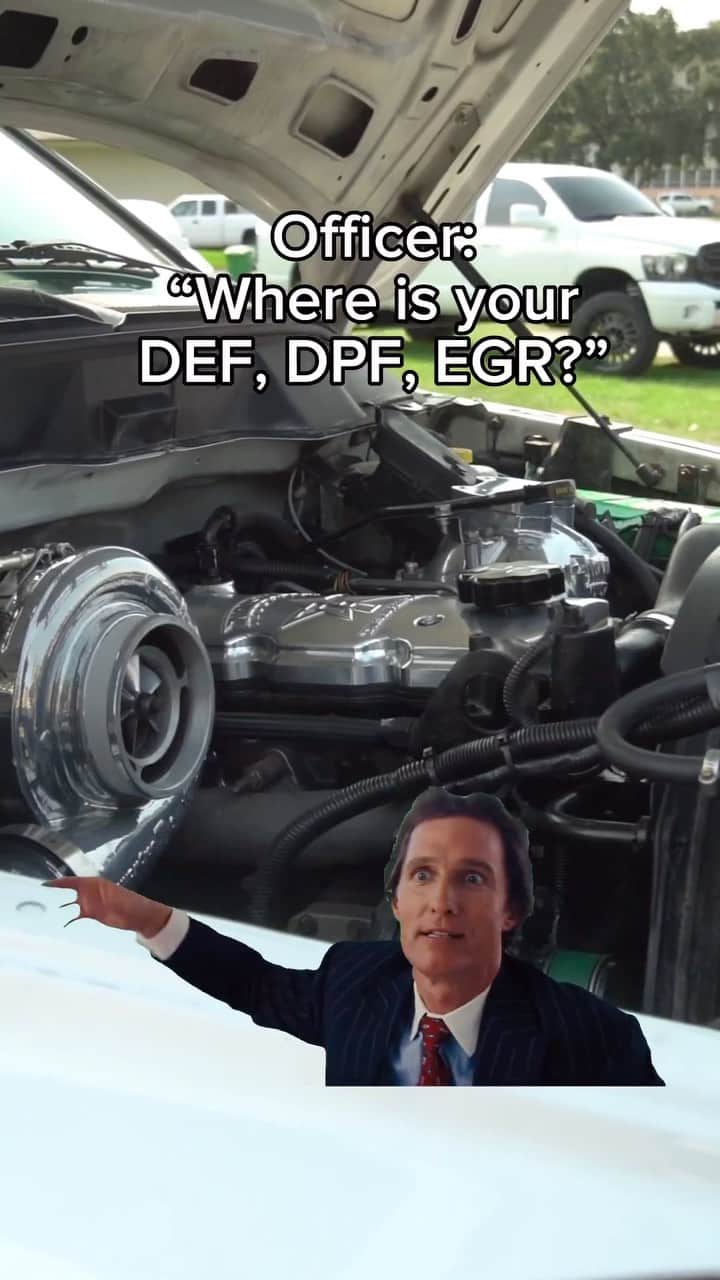 Truck Hubのインスタグラム：「Factory must have forgot to install it 👷‍♂️@fully_deleted_co  -  #truck #duramax #diesel #powerstroke #redneck #trucking #cummins #dodge #ram #ford #car」