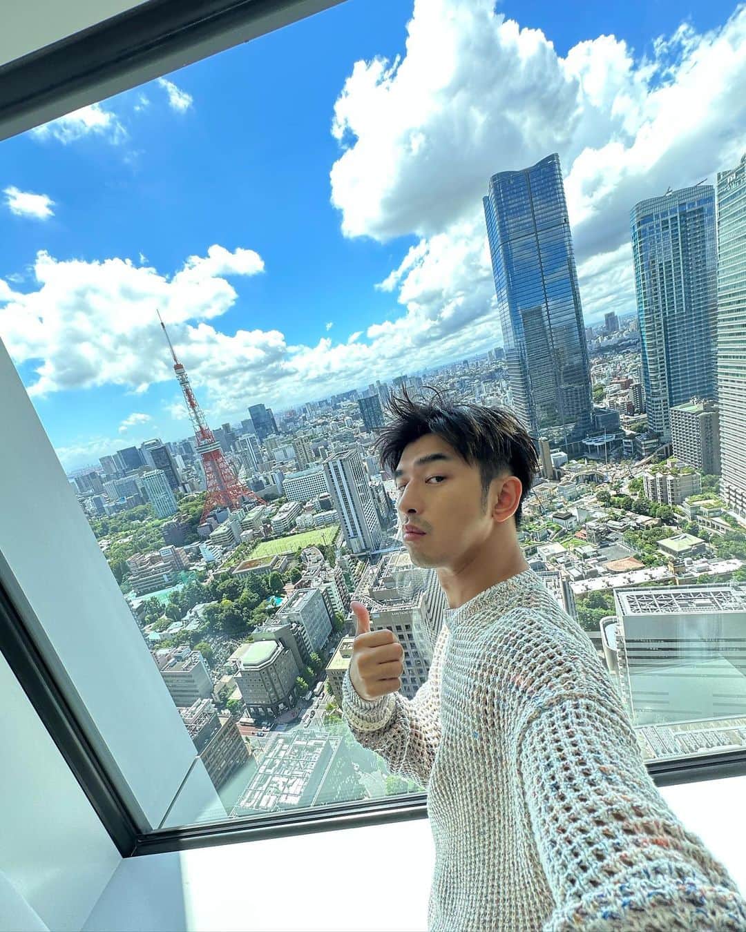 チェン・ボーリンのインスタグラム：「Hello Tokyo ✨🪭」
