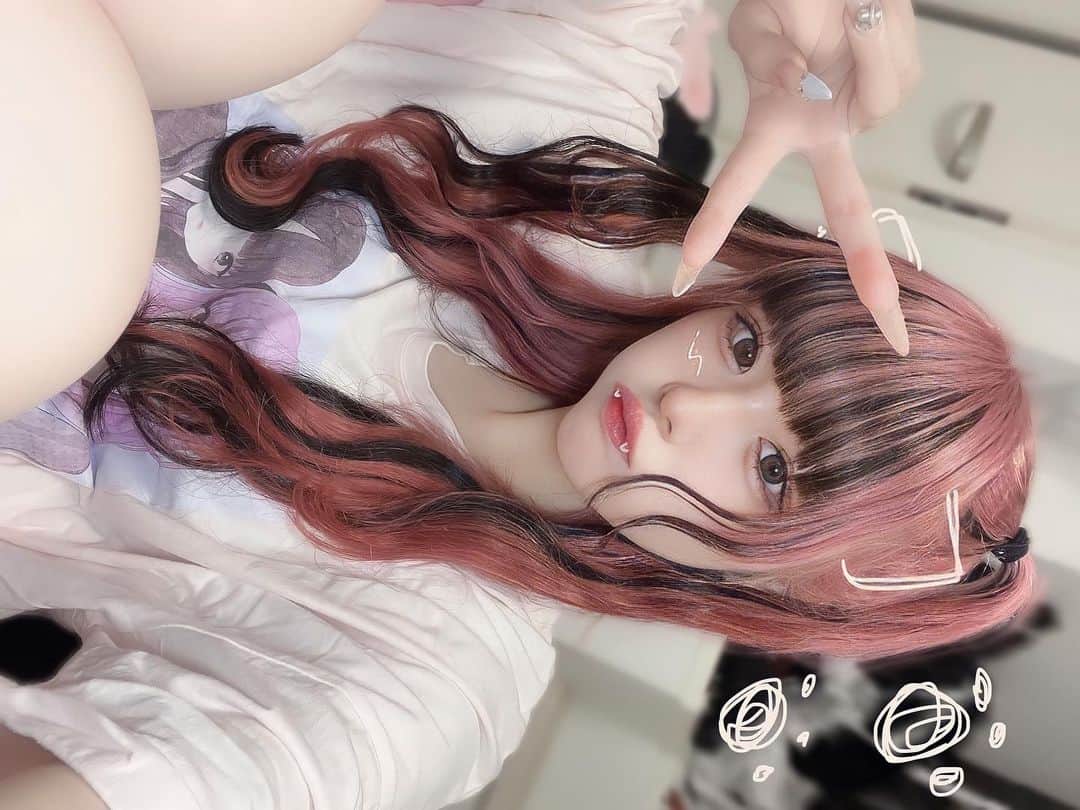 さきちゃんのインスタグラム：「なつやすみっ -˘☀️ #ankrouge #アンクルージュ #大宮アルシェ #大宮 #アパレル店員 #自撮り界隈 #自撮り女子 #地雷系女子 #地雷 #派手髪 #ピンクヘアー #ピンク髪 #いいね返し #自発ください」