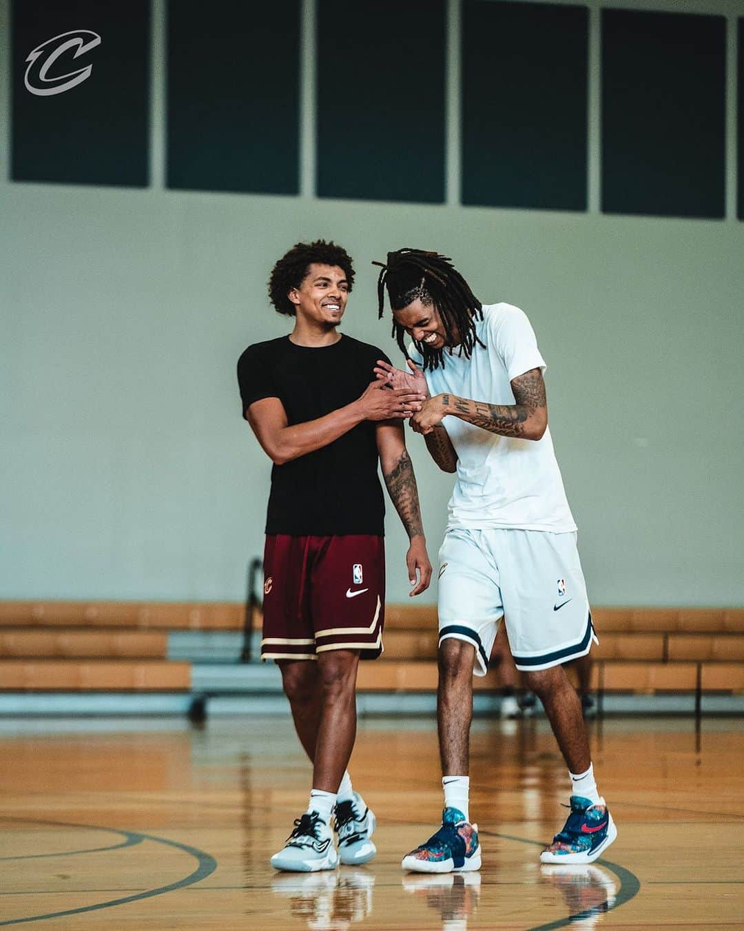 キャブスのインスタグラム：「The Rooks. #LetEmKnow」