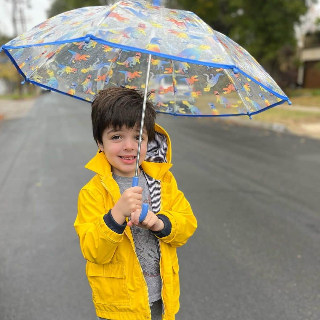 ケイシー・ウィルソンのインスタグラム：「Happy 6th Birthday and Happy first day of Kindergarten to my wild and funny Bear. You are loved beyond measure. 🧸」