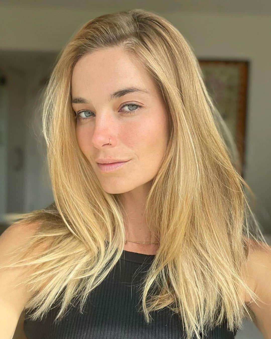 ブリジット・マルコムのインスタグラム：「And the blonde is back ❤️ thank you so much @m_r_angelo @wonderlandbeautyparlor - the only person on the planet I trust with my color 🥰🥰」
