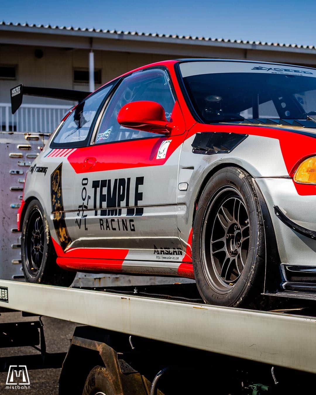 のインスタグラム：「_ Temple Racing | RAFT RACING  Honda EG6 CIVIC SiR _ 🚗: @yusuke19860509 📷: @mistbahn _ Shot on Mar-7 2023 🏁 "OTAC (Okayama Time Attack Challenge" Okayama International Circuit _ Congrats for updated record 1'48"882!!! _ JP) 2023年3月7日、岡山国際サーキットで開催された「OTAC(Okayama Time Attack Challenge)」で撮影。 ベスト更新 1分48秒882、おめでとうございます！ _ #otac #okayamatimeattackchallenge #otac2023 #okayamainternationalcircuit #岡山国際サーキット #raft #raftracing #ラフトレーシング #templeracing #テンプルレーシング #honda #civic #hondacivic #ホンダシビック  #eg6 #egcivic #eg #teamenkei  #bseries #b16 #timeattack #timeattackjapan #kanjo #kanjostyle #kanjoracer #kanjozoku #hondasontrack」
