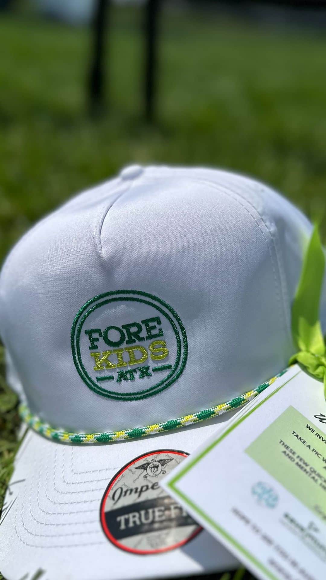 のインスタグラム：「@forekids_atx FORE Kids ATX betters children’s lives by focusing on mental health, healthcare, family support and mentorship through youth golf. NOW, you can either guess how many takes or the word I was struggling with most on this day. 🫢」