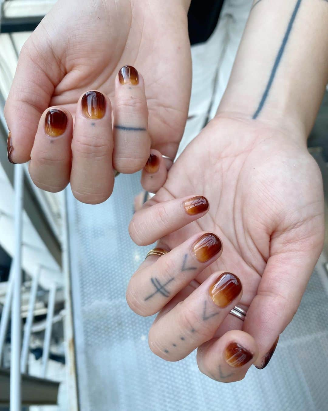 金子渚のインスタグラム：「🥃🫘  Nail by @nagisakaneko (75min＋α) @disco_tokyo #disconail」