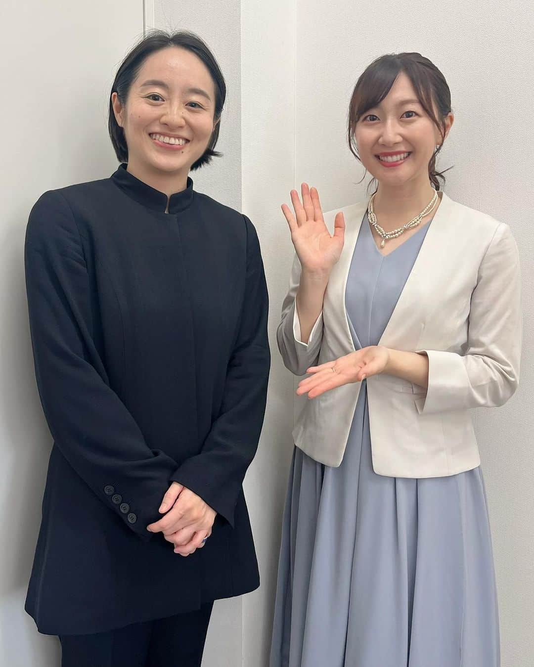 佐竹明咲美のインスタグラム：「. 東京シティフィル 「トイトイオーケストラ」🎺  指揮は日本やドイツなど国内外で活躍されている 齋藤友香理さん♪  メディアを通して存じ上げていたので どう話しかけようかなと少し緊張していましたが、 なんと！齊藤さんから声をかけてくださり、 舞台袖で話し込んでしまいました🌼  優しく快活な表情でお話ししてくださって、 音楽家としてはもちろんのこと お人柄ももっとファンになりました☺️ またお会いできるように頑張ります！  #東京シティフィル  #齋藤友香理 さん #指揮者　  #アナウンサー　#ピアノ講師」