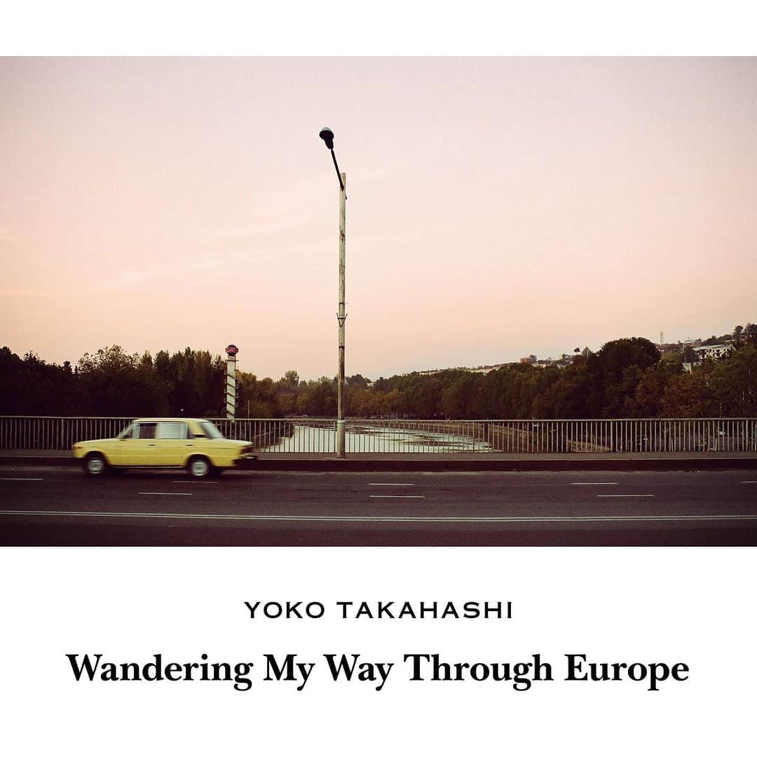 otona MUSEさんのインスタグラム写真 - (otona MUSEInstagram)「👜✈️  YOKO TAKAHASHI -Wandering My Way Through Europe- 2023.8.25-9.10 at.Maison IÉNA  💛  フォトグラファー高橋ヨーコさんによる、「旅」をキーワードにした企画展が自由が丘のMaison IÉNA で 8月25日（金）～9月10日（日）まで開催。  世界中を旅しながらそこにある風景を記録し続けるフォトグラファー高橋ヨーコさん。過去のストックよりセレクト・編集した珠玉の作品群として展示・販売するそうです。  さらに、高橋ヨーコさん自身も初めて手掛けるというポストカードも発売。まだ見ぬ地に思いを馳せたり、これから向かう場所をイメージしたり、、、。 日常を彩ってくれる素敵な作品たちをこの機会に味わってみて！  #高橋ヨーコ #写真展 #iena #maisoniena #maisoniena自由が丘」8月24日 10時48分 - otonamuse