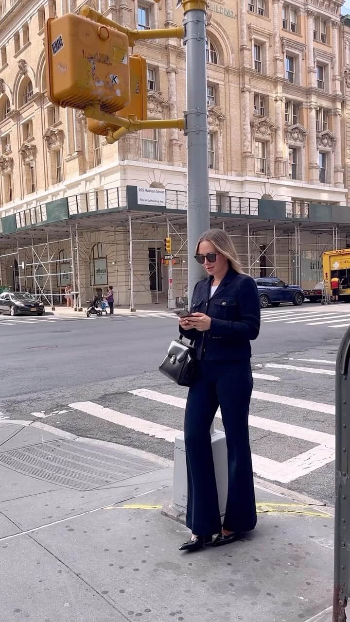 Helena Glazer Hodneのインスタグラム：「Pieces that fit so beautifully right out of the box from @me_andem. It's a British brand, but available in the US! Cannot recommend them enough for their impeccable quality and timeless staples. #meandem sponsored」