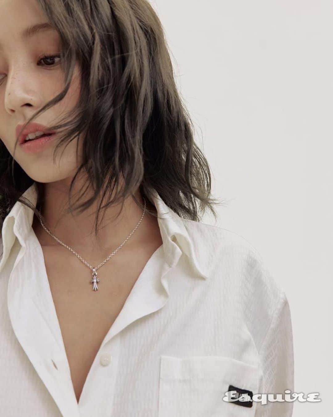 のインスタグラム：「@esquire.korea」