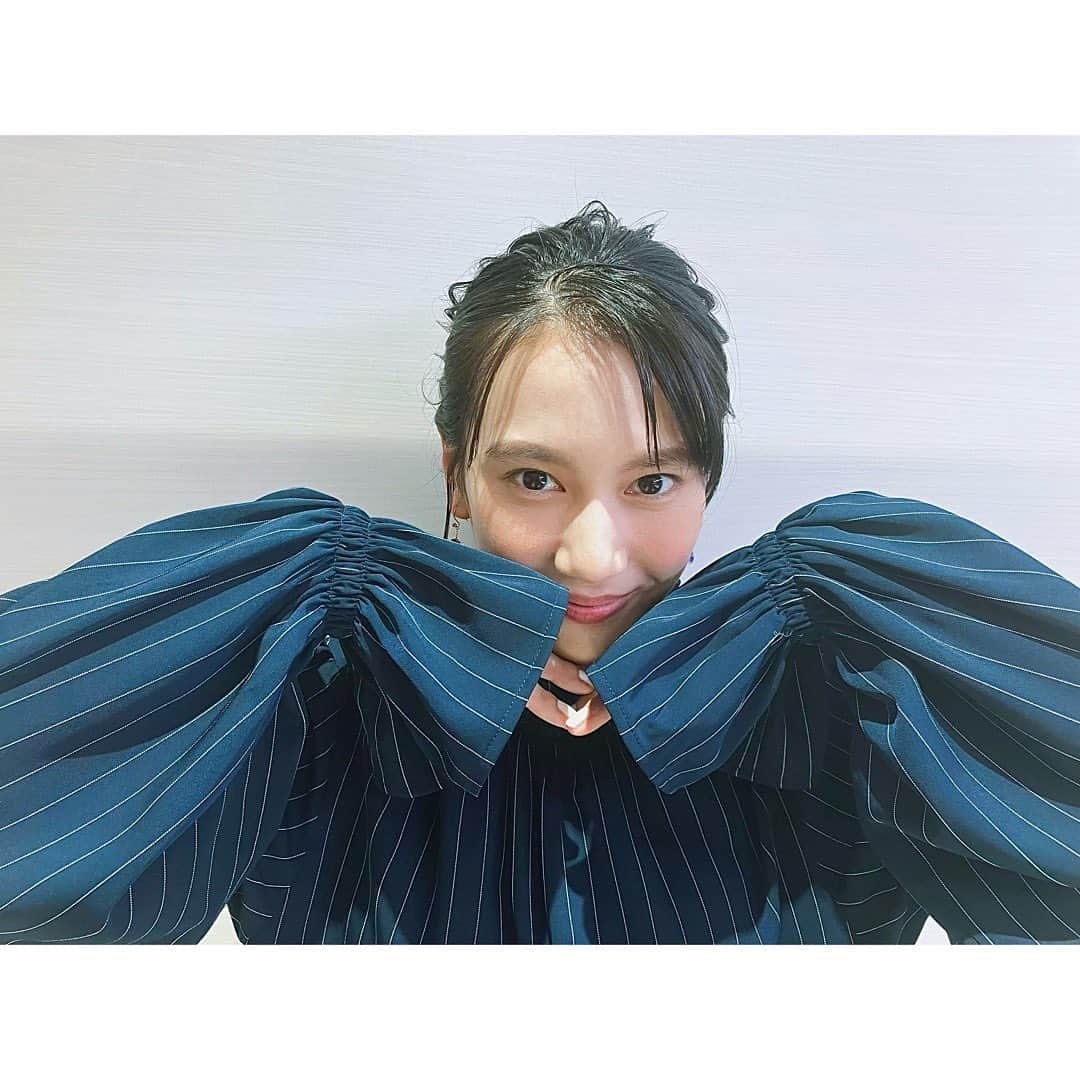 山本千尋のインスタグラム：「. お知らせです🐺 明日8月25日(金)19時〜TBS『オオカミ少年・ハマダ歌謡祭』に出演させて頂きます！ここ最近で1番緊張したと言っても過言ではないくらいカチコチです🎤🥶⚡️どうか温かい目で見て頂けると嬉しいです。  #PR #TBS #オオカミ少年 #ハマダ歌謡祭 #埼玉のホスト」