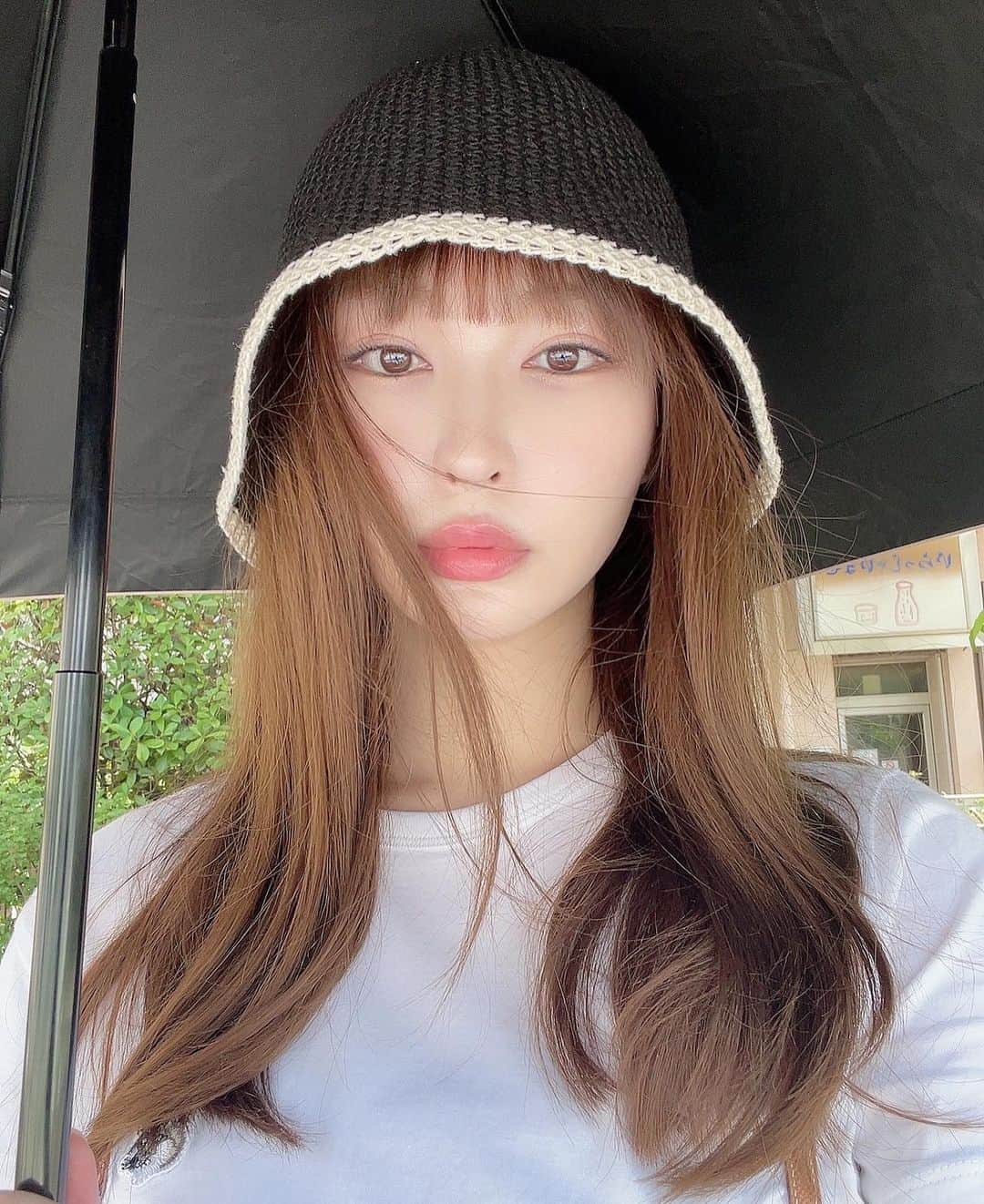 椎名美月さんのインスタグラム写真 - (椎名美月Instagram)「車内、日差し、日陰」8月24日 20時26分 - mizkiss