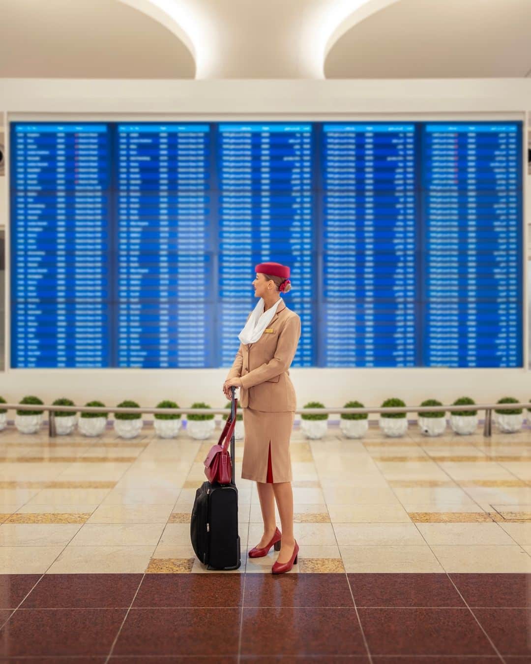 エミレーツ航空さんのインスタグラム写真 - (エミレーツ航空Instagram)「We fly to more than 140 destinations. Which one's next for you? ✈️🌍  #Emirates #FlyBetter」8月24日 20時30分 - emirates